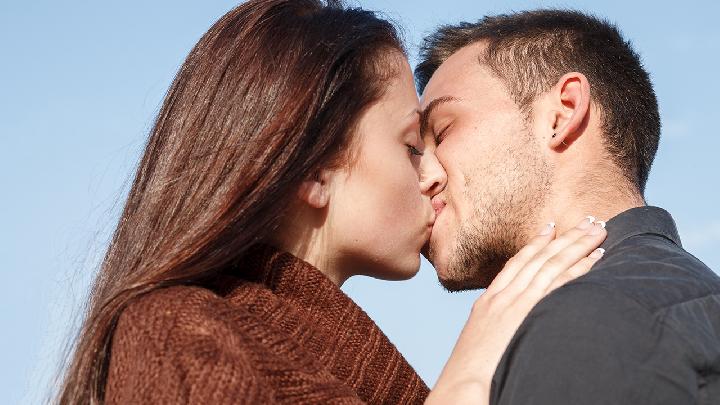 乳腺癌症状表现有什么？乳腺癌检查方法介绍